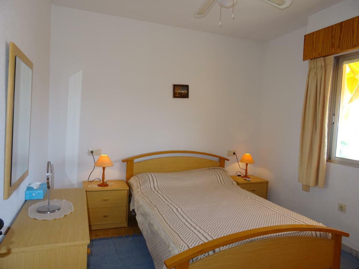 Brisas Del Mar Azul Appartement Torrevieja Buitenkant foto