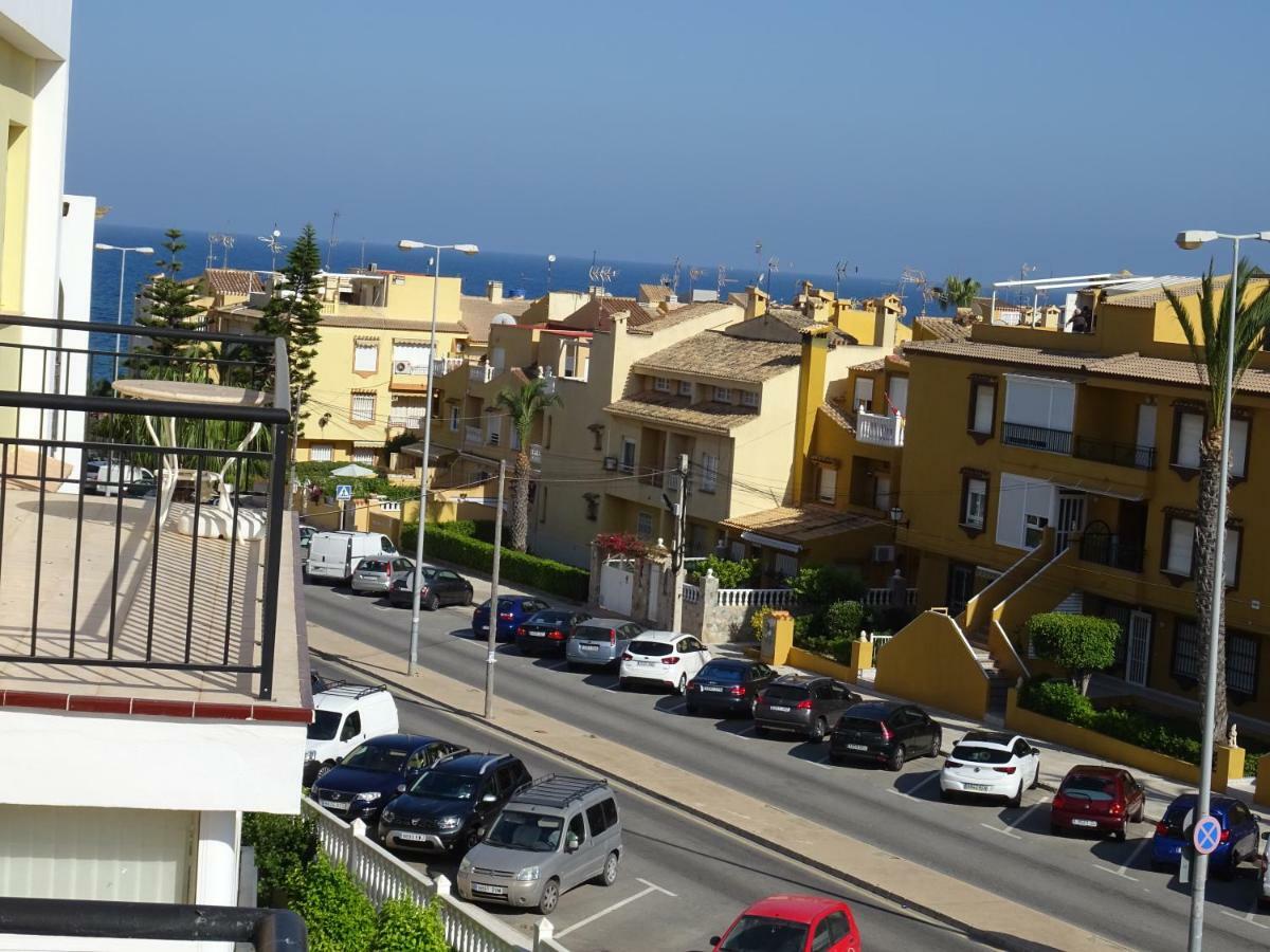 Brisas Del Mar Azul Appartement Torrevieja Buitenkant foto